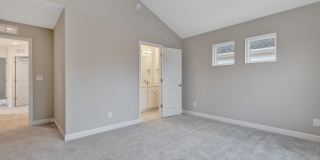 2253 E 97th St Gallery 15