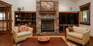 Beautiful Westside Craftsman | Prime Bend Location Gallery 14