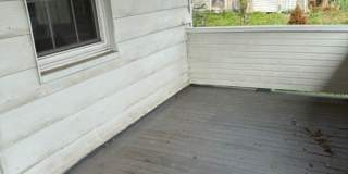2 Bedroom / 1 bathroom House in Peoria, IL Gallery 4