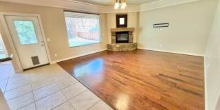 4 bed, 2 bath home in the quiet and desirable Castle Rock subdivision.  **PET FRIENDLY** Gallery 15