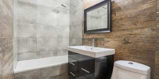 753 Lexington Ave Gallery 6