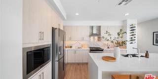 2111 North Cahuenga Boulevard Gallery 8