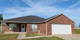 Fully Furnished-All Bills Paid- 3 Bedroom Home- 1 acre Pryor Gallery 1