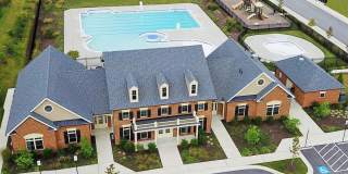Gorgeous 4-Bed 3.5-Bath Townhouse next to Ft Meade Gallery 34