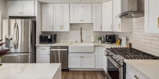 8022 E COLUMBUS Avenue Gallery 1