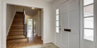 10239 GAINSBOROUGH Road Gallery 2
