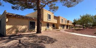 Charming 2-Bedroom Home with Courtyard & 2-Car Garage Gallery 1