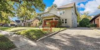 2009 Washington Avenue Gallery 1