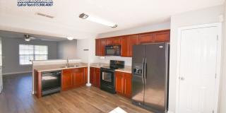 Great 2BR/2.5BA Murfreesboro townhome less than 2 miles from MTSU! Gallery 9