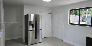13100 NE 3rd Ct Gallery 8