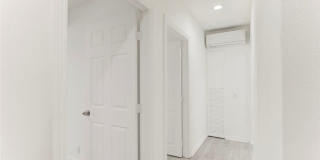 14918 1/2 Wyandotte Gallery 15