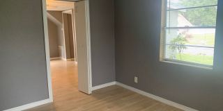 MOVE IN SPECIAL- Cozy Remodeled  1 Bed/1 Bath Home in Saint Cloud Gallery 11