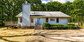 13 Eau Claire Street Gallery 1