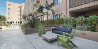 Wilshire Valencia Gallery 25