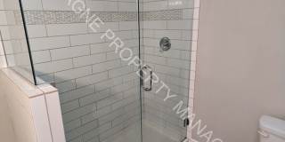 920 Ward Parkway Gallery 44