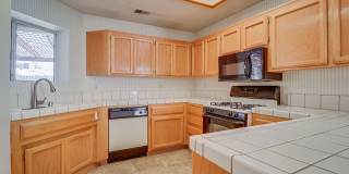 Spacious Home in SW Bakersfield! Gallery 9