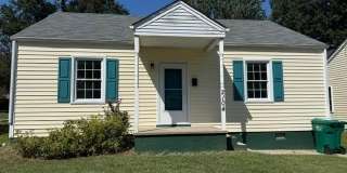 2104 Kenwood Avenue Gallery 1