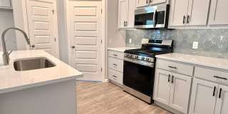 **Gorgeous Newer Build! 3 Bed 2 Bath** Gallery 6
