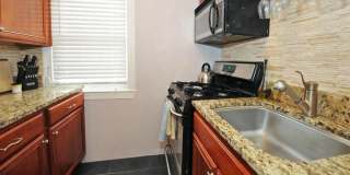 906 S WASHINGTON Street Gallery 7