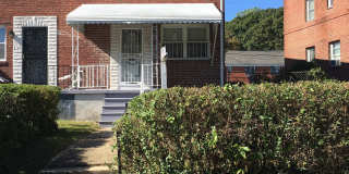 1216 N. Augusta Ave Gallery 1