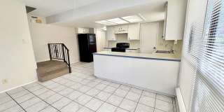 Freshly Renovated 2BD/2.5BA Townhouse in Exclusive Horseshoe Bay Community! Gallery 13
