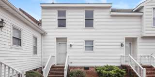 3 Bedroom Townhome in Sagewood - Central location, Granite Countertops and Stainless Appliances Gallery 1