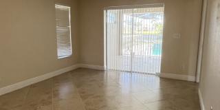 213 Southeast 21st Street Gallery 41