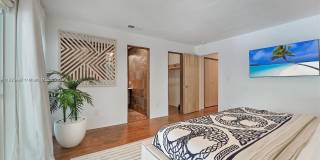 5910 N Bayshore Drive Gallery 25