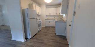 3 bedroom available for immediate move in! Gallery 1