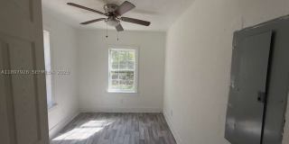 2748 Broadway Gallery 23