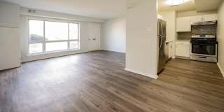 Tomlinson Court Apartments Gallery 13