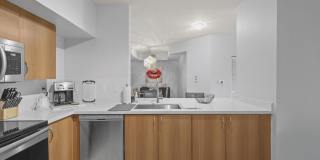 250 NE 3rd Avenue Gallery 6
