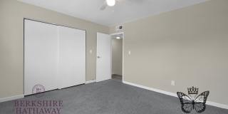 2 Bedroom Townhouse Apartment Gallery 47