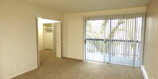 Rent Special: 1/2 Off June's Rent!! - Upstairs 2 Bedroom Unit Gallery 9