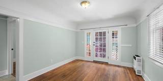 Charming Sherman Heights 2-Bedroom, Available Now! Gallery 14
