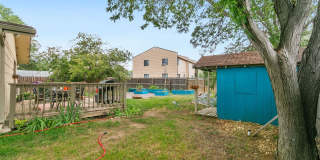 Charming 3 Bedroom, 2 Bathroom Home in Windsor! Gallery 18