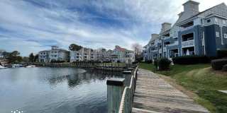 18795 Vineyard Point Lane Gallery 1