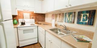 Lake Towers Apartments Gallery 4