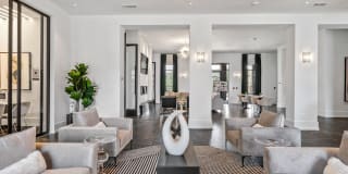 Candour House Gallery 21