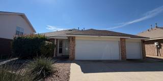 3 Bedroom Single Story home Near Paseo Del Norte Blvd NE & Rainbow Blvd NW! Gallery 1