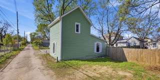 Cozy & Modern 1-Bed, 2-Bath Tiny Home – Renovated in Columbus! Gallery 22