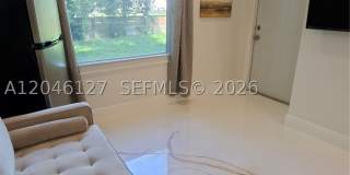 1028 S 62nd Ave Gallery 8
