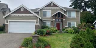 Incredibly maintained home in highly desirable Woodbrook! 4 bed, 3 bath + den! A MUST SEE! Gallery 1