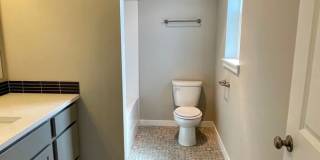 Beautiful 3 Bedroom Duplex with Garage! Gallery 13