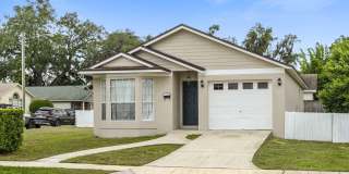 Winter Park 3 bedroom steps to shopping, dining. Gallery 4
