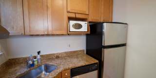 Charming Hill East One Bedroom Gallery 15