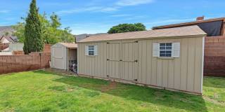 Spacious 3 bedroom 2 bath home with Solar Panels Gallery 30