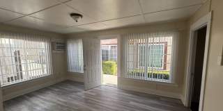 2 Bedroom 1 Bath in East Hemet! Gallery 1