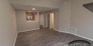 Super cute 3 bedroom duplex Gallery 4