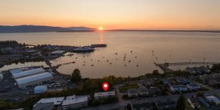 2 Bed, 1 Bath- Bay view apartment near Fairhaven and Boulevard Park Gallery 20